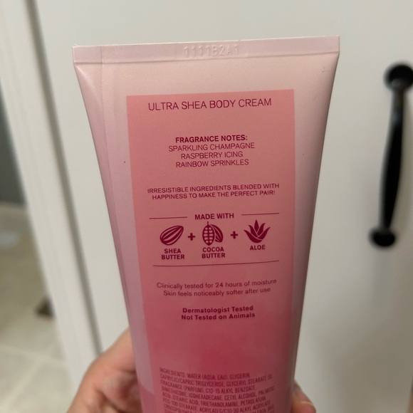 Bath & Body Works Champagne Sparkles Body Care - Picture 5 of 5